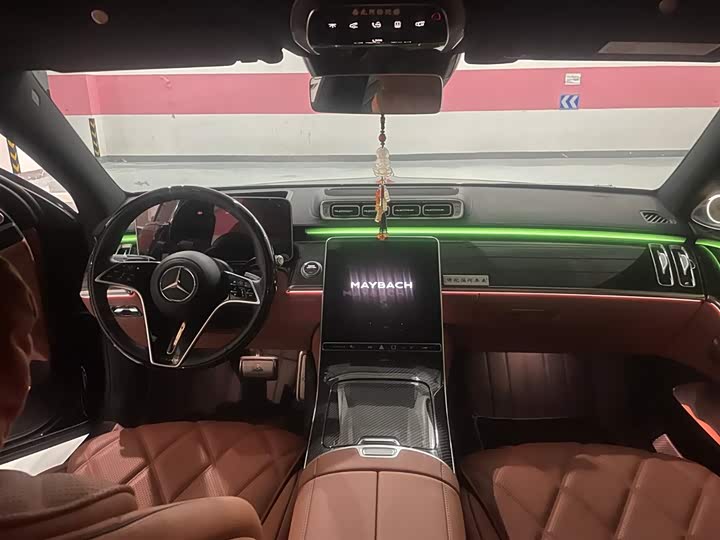 Фото 3 - Mercedes-Benz Maybach S-Class