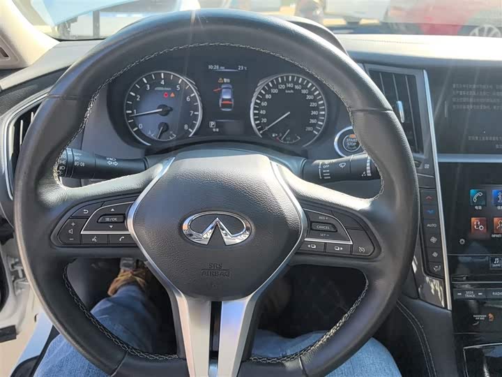 Фото 11 - Infiniti Q50L