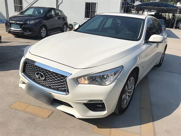 Фото 2 - Infiniti Q50L