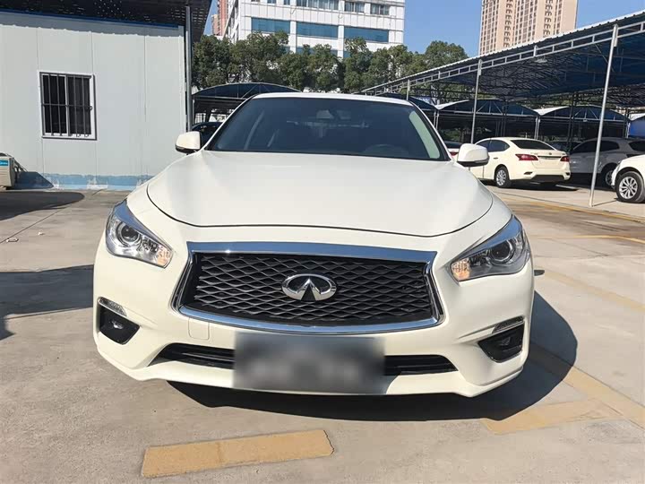Фото 3 - Infiniti Q50L