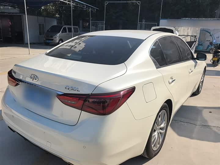 Фото 7 - Infiniti Q50L