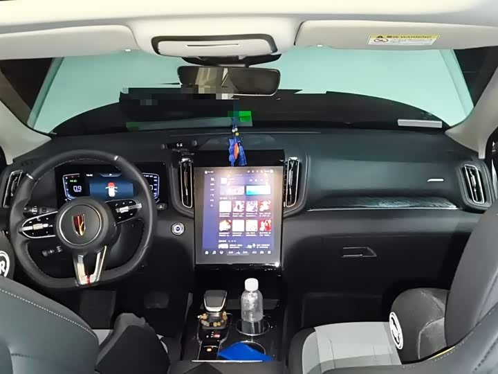 Фото 11 - Hongqi HS3