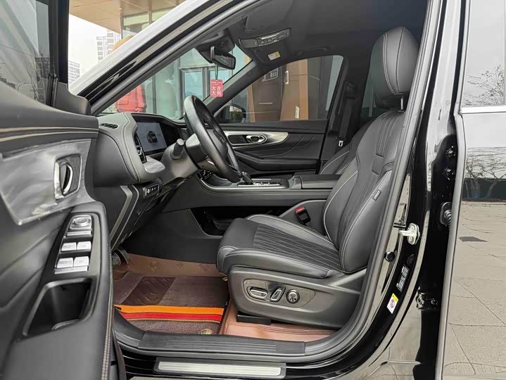 Фото 10 - GAC Trumpchi GS8