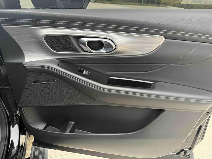 Фото 16 - GAC Trumpchi GS8