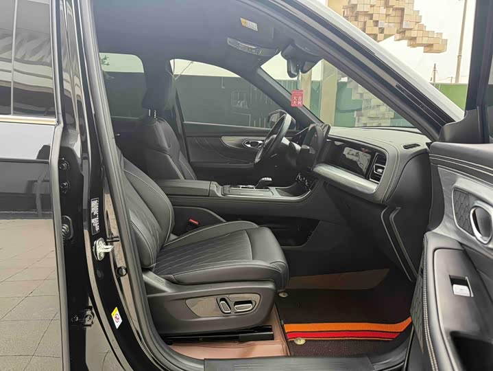 Фото 20 - GAC Trumpchi GS8