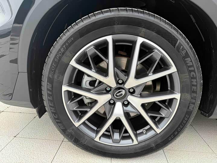 Фото 7 - GAC Trumpchi GS8