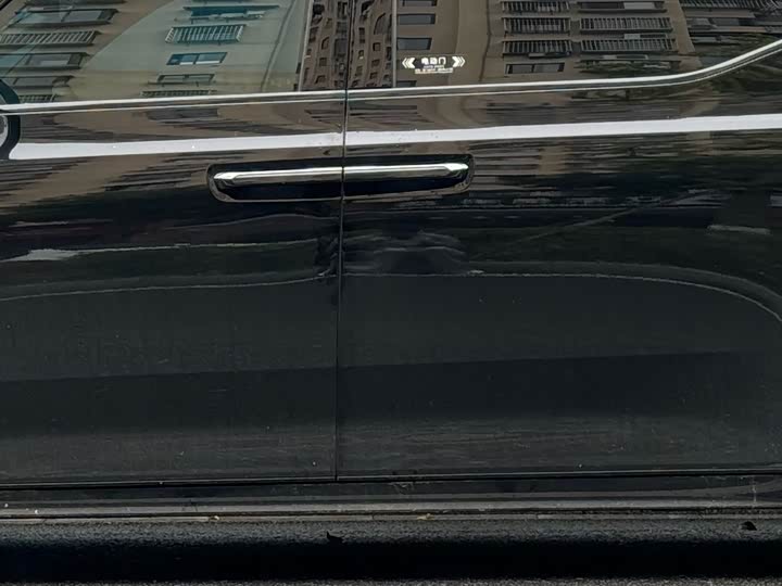 Фото 10 - Zeekr 009