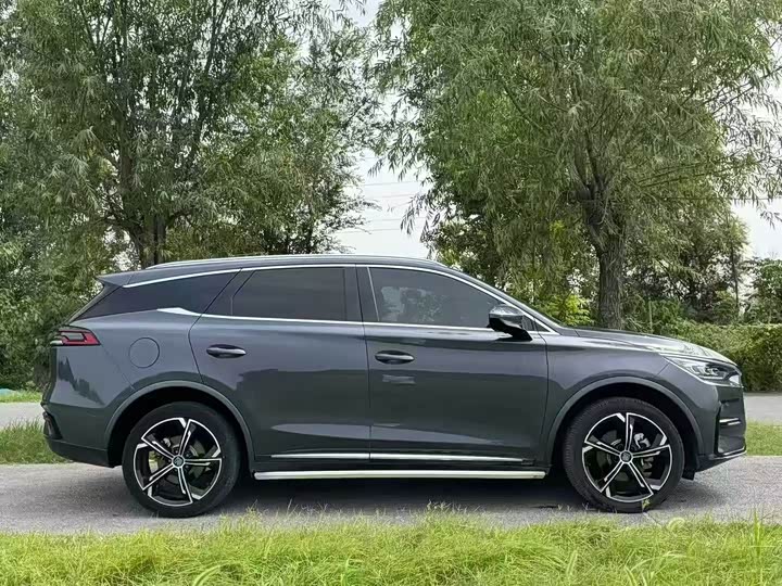 Фото 7 - BYD Tang Hybrid/EV