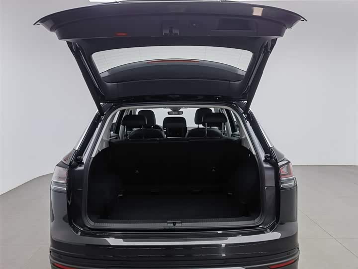 Фото 16 - Volkswagen Tayron