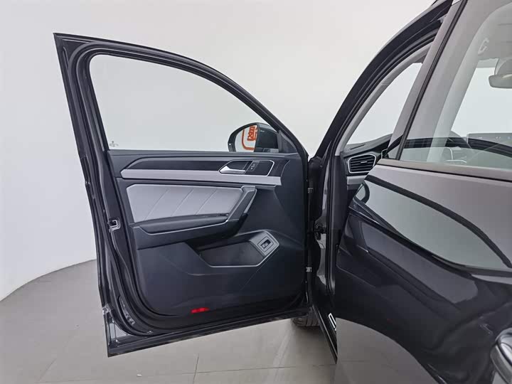 Фото 8 - Volkswagen Tayron