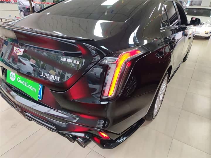 Фото 8 - Cadillac CT4