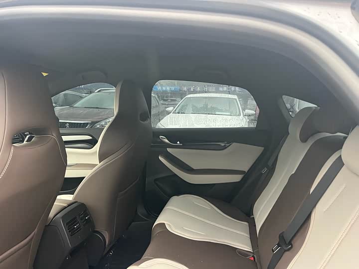 Фото 9 - BYD Qin Plus