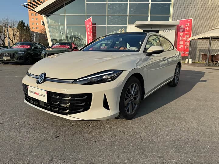 Фото 1 - Volkswagen Lamando L