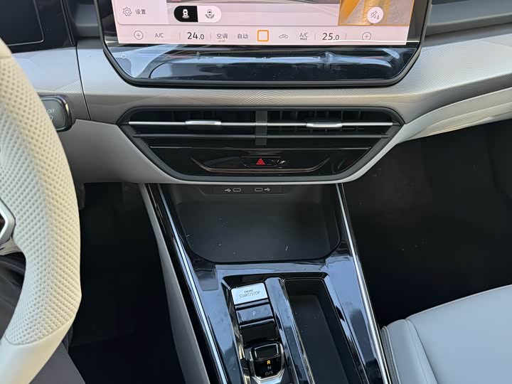 Фото 10 - Volkswagen Lamando L