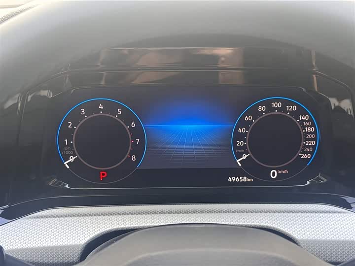 Фото 5 - Volkswagen Golf