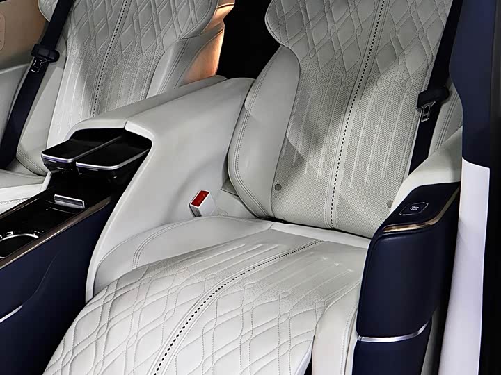 Фото 14 - Buick GL8 ES