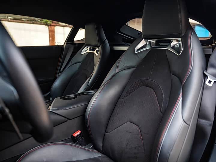 Фото 13 - Toyota Supra