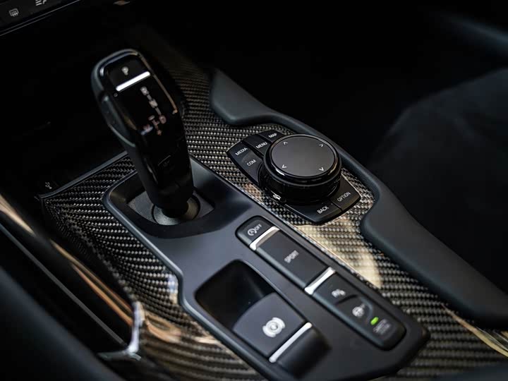 Фото 17 - Toyota Supra