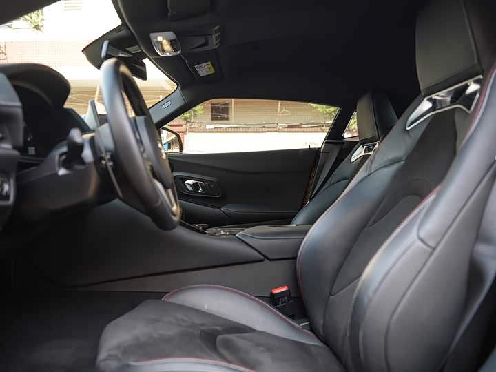 Фото 18 - Toyota Supra