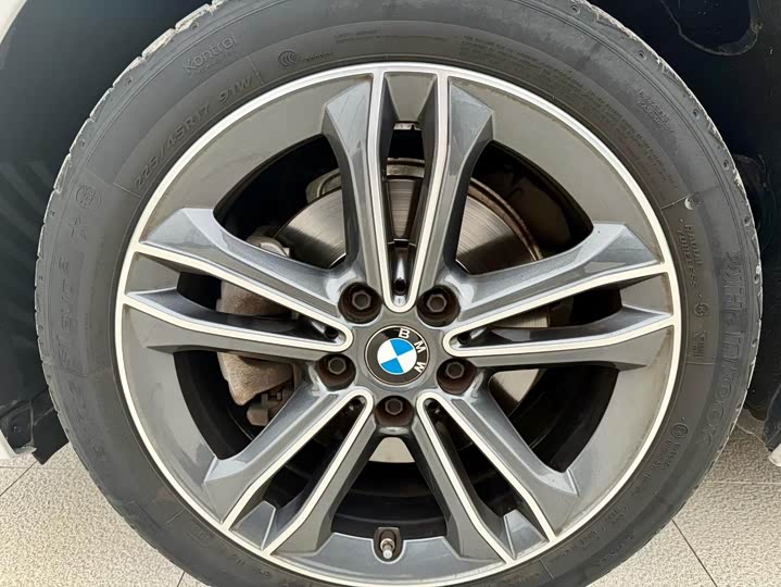 Фото 14 - BMW 1 Series