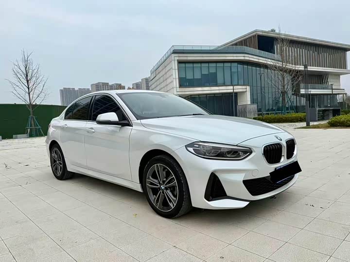 Фото 3 - BMW 1 Series