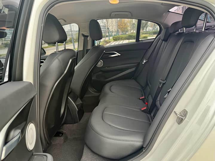 Фото 9 - BMW 1 Series