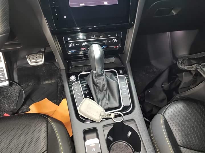 Фото 14 - Volkswagen CC