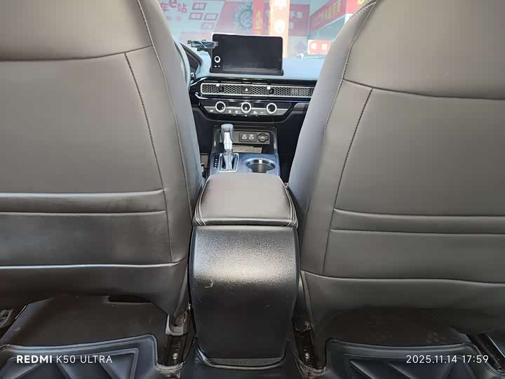 Фото 14 - Honda Civic