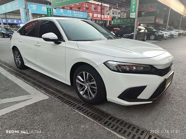 Фото 3 - Honda Civic