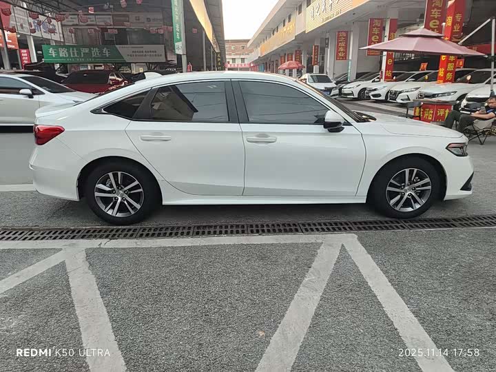 Фото 4 - Honda Civic