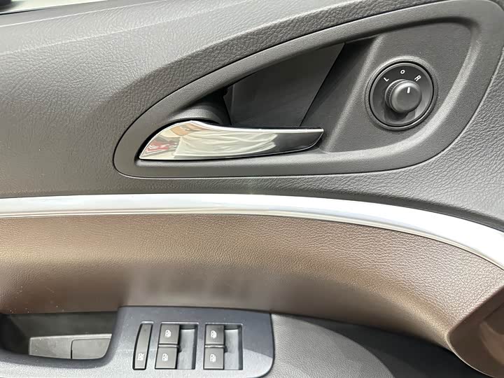 Фото 21 - Buick GL8 ES