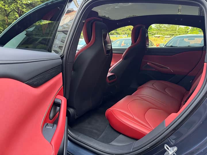 Фото 5 - Xiaomi SU7