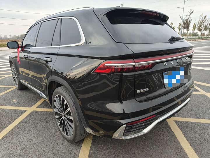 Фото 7 - Geely Monjaro