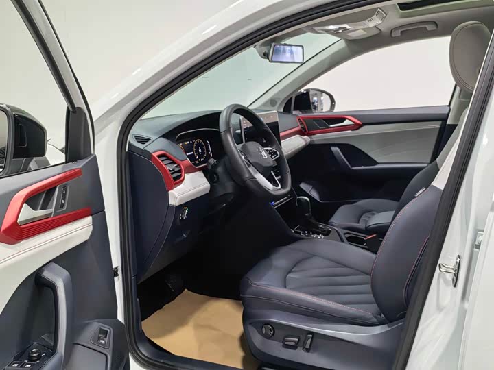 Фото 15 - Volkswagen Tharu