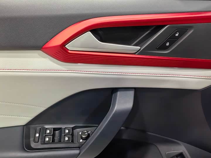 Фото 16 - Volkswagen Tharu