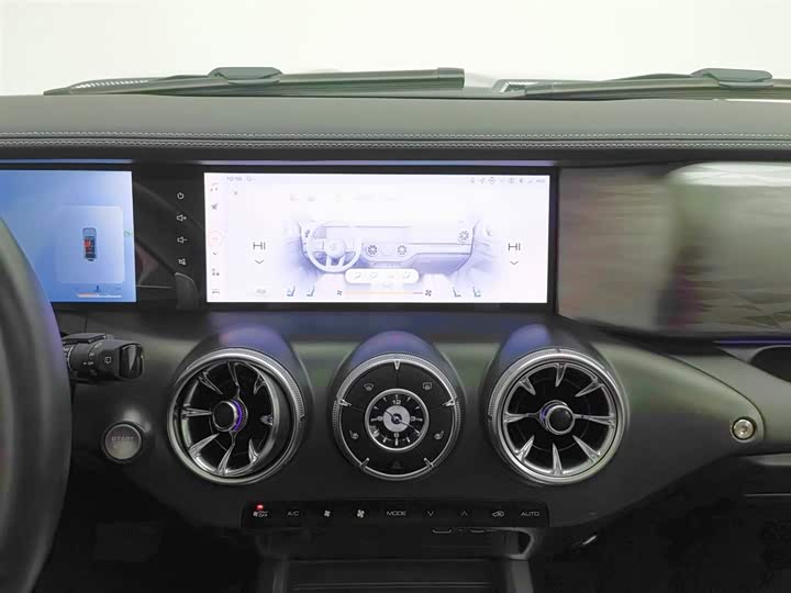 Фото 12 - Tank 300