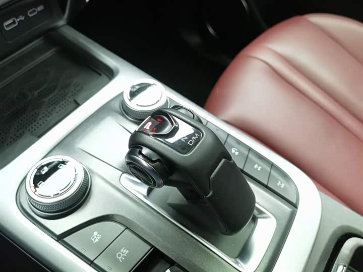 Фото 13 - Tank 300