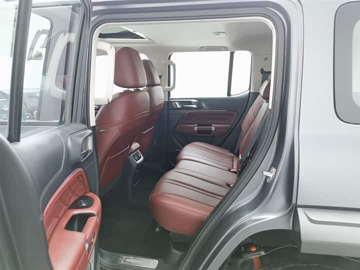 Фото 15 - Tank 300