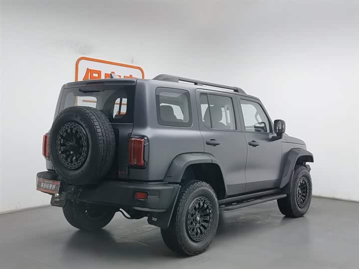 Фото 2 - Tank 300