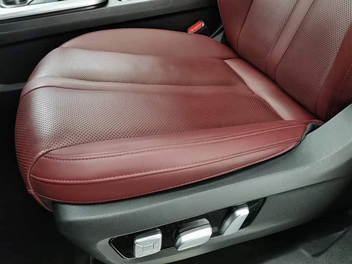 Фото 20 - Tank 300