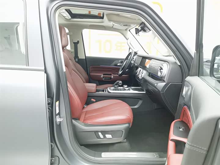 Фото 23 - Tank 300