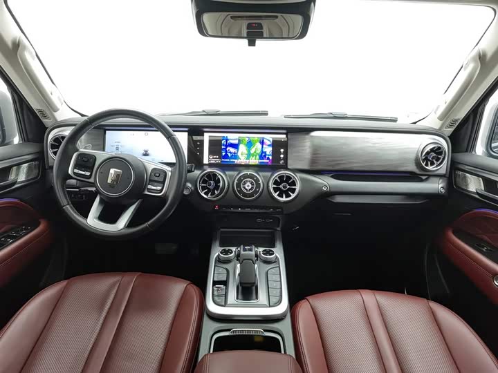 Фото 5 - Tank 300