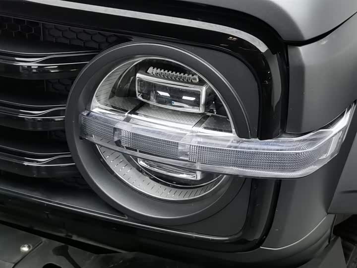 Фото 7 - Tank 300