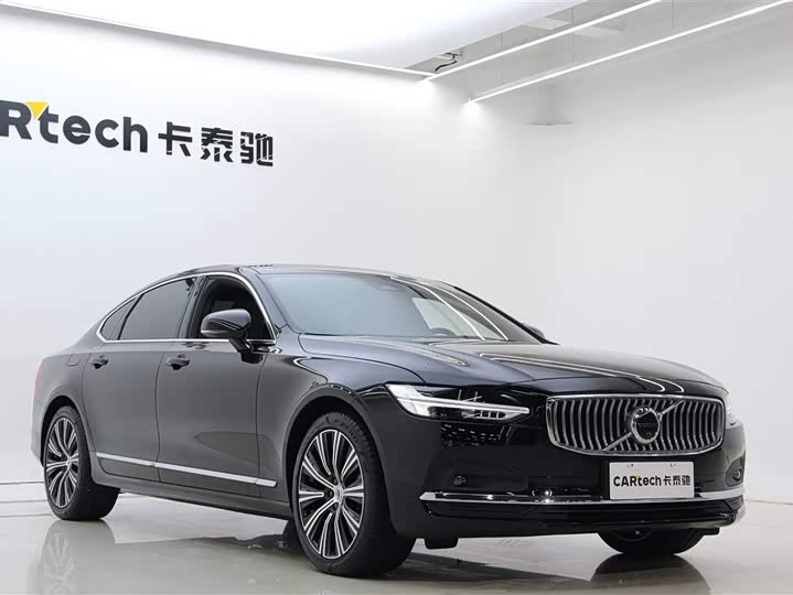 Фото 3 - Volvo S90