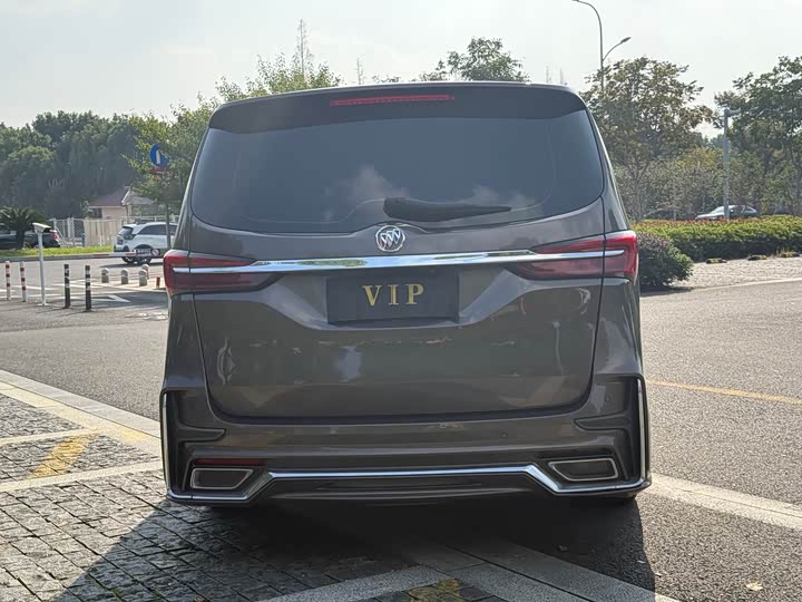 Фото 14 - Buick GL8 ES