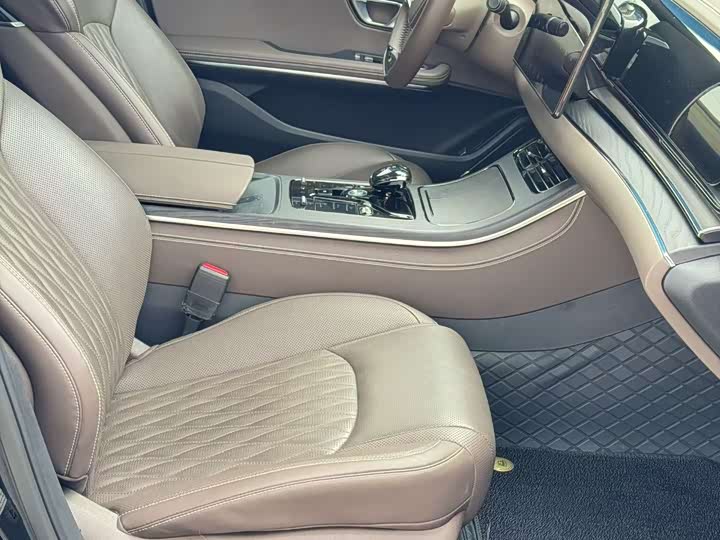 Фото 9 - BYD Han