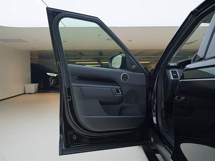 Фото 17 - Land Rover Discovery