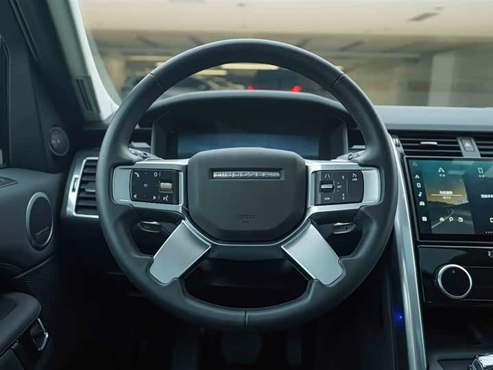 Фото 18 - Land Rover Discovery