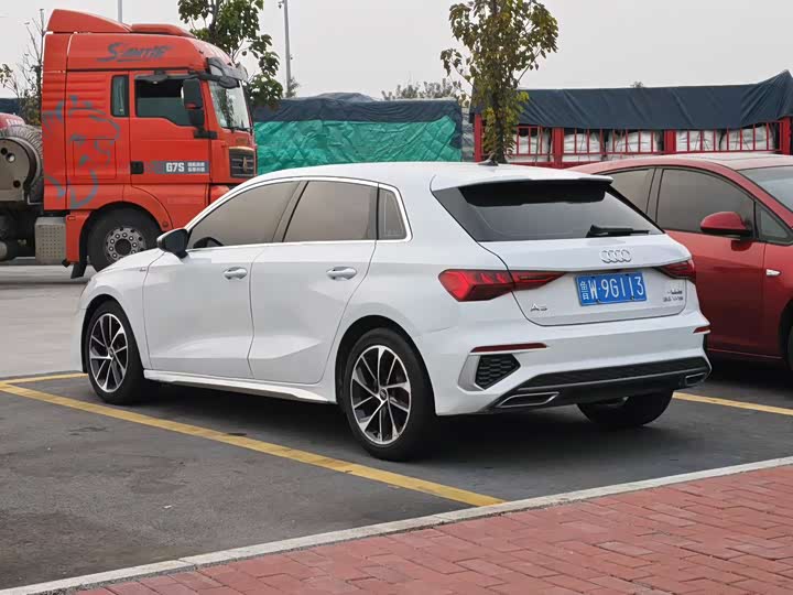 Фото 2 - Audi A3