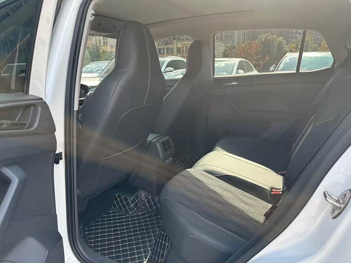 Фото 6 - Volkswagen T-Cross